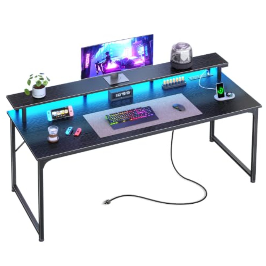 Desk Setup Black And Wood - LED照明と内蔵電源コンセントを備えたゲーミングデスク、黒いスチールフレーム、洗練されたモダンなデザインでセットアップ効率を向上